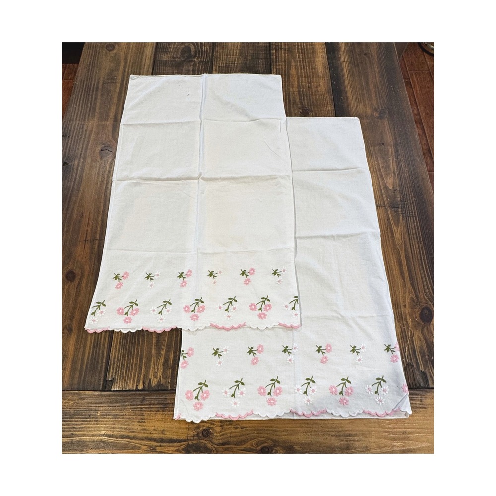 Vintage Pillowcase Set White Pink Floral Embroidered Scalloped Edge 19x30 2pc